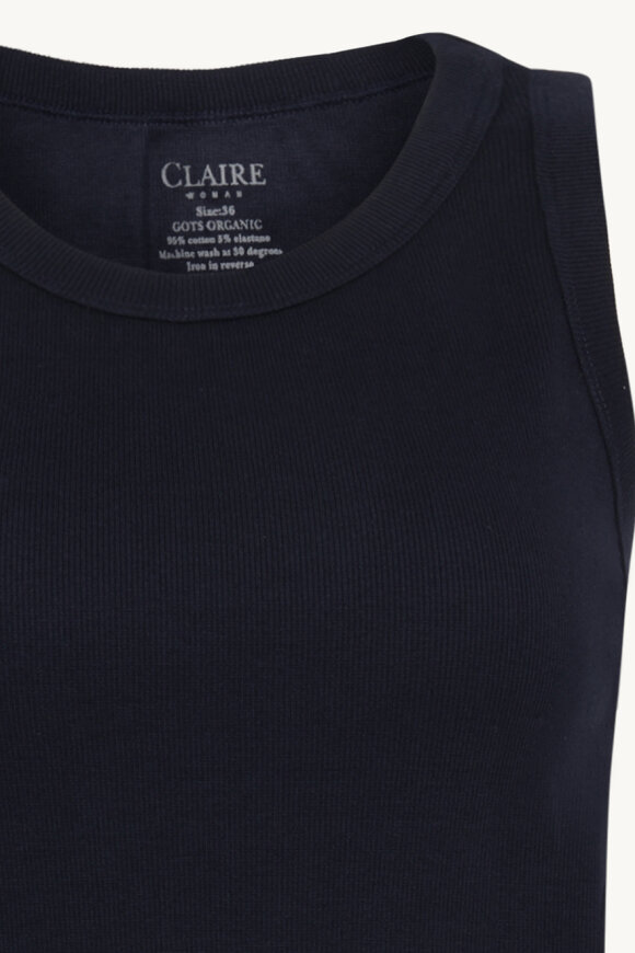 Claire - CWAvery - T-shirt