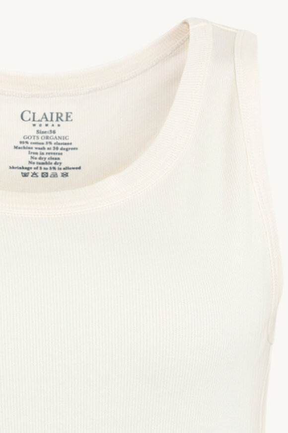 Claire - CWAvery - T-shirt